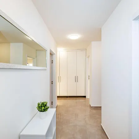 Ilux By Interhome Appartement Novigrad (Dalmatia)