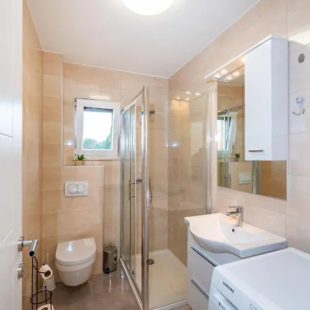 Ilux By Interhome