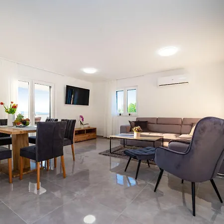 Appartement Ilux By Interhome